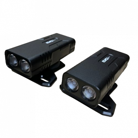 Deux lumières de skate elétrico avant vue de côté